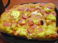 Пицца с сосисками и кукурузой рецепт с фото