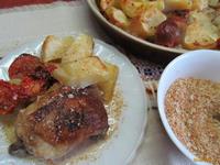 Куриные бедра с картофелем и помидором рецепт с фото