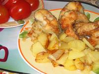 Жареный сом и пеленгас с картофелем рецепт с фото