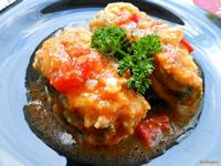 Рыба тушеная с помидорами рецепт с фото