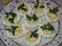 Фаршированные яйца с маринованными вешенками рецепт с фото