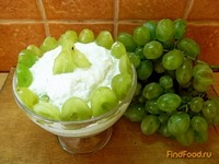 Творожный десерт с грушей и виноградом