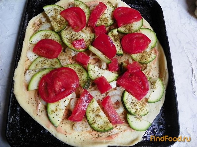 Пицца с кабачком и помидорами рецепт с фото 14-го шага 