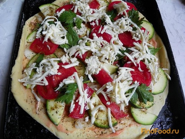 Пицца с кабачком и помидорами рецепт с фото 16-го шага 