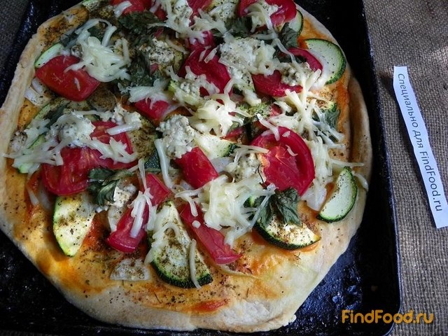 Пицца с кабачком и помидорами рецепт с фото 17-го шага 