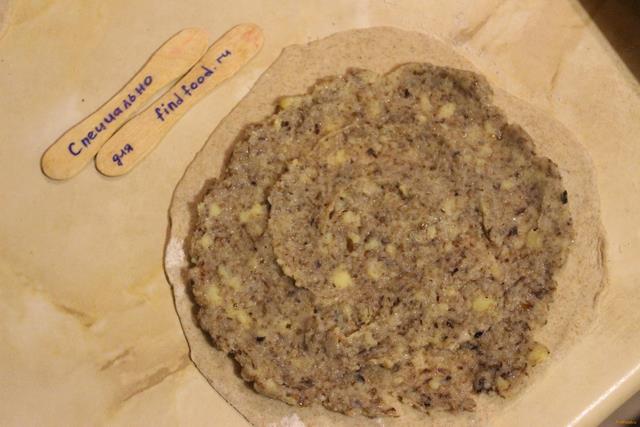 Ржаные лепешки с грибной начинкой рецепт с фото 7-го шага 