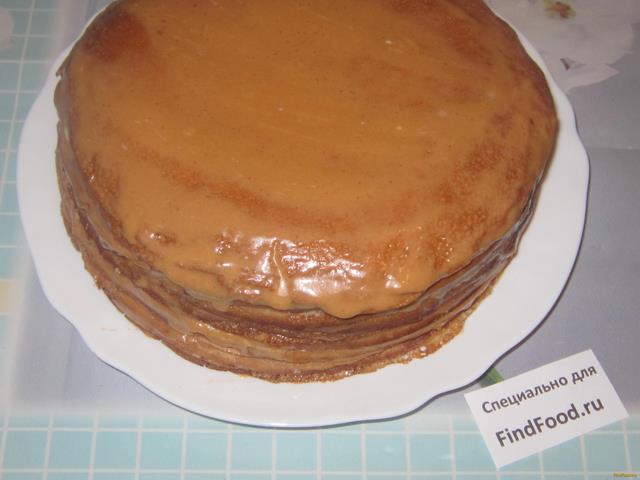 Блинный торт с вареной сгущенкой рецепт с фото 10-го шага 