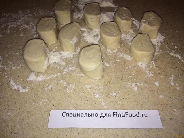 Узбекские пирожки с зеленью из слоеного теста рецепт с фото 4-го шага 