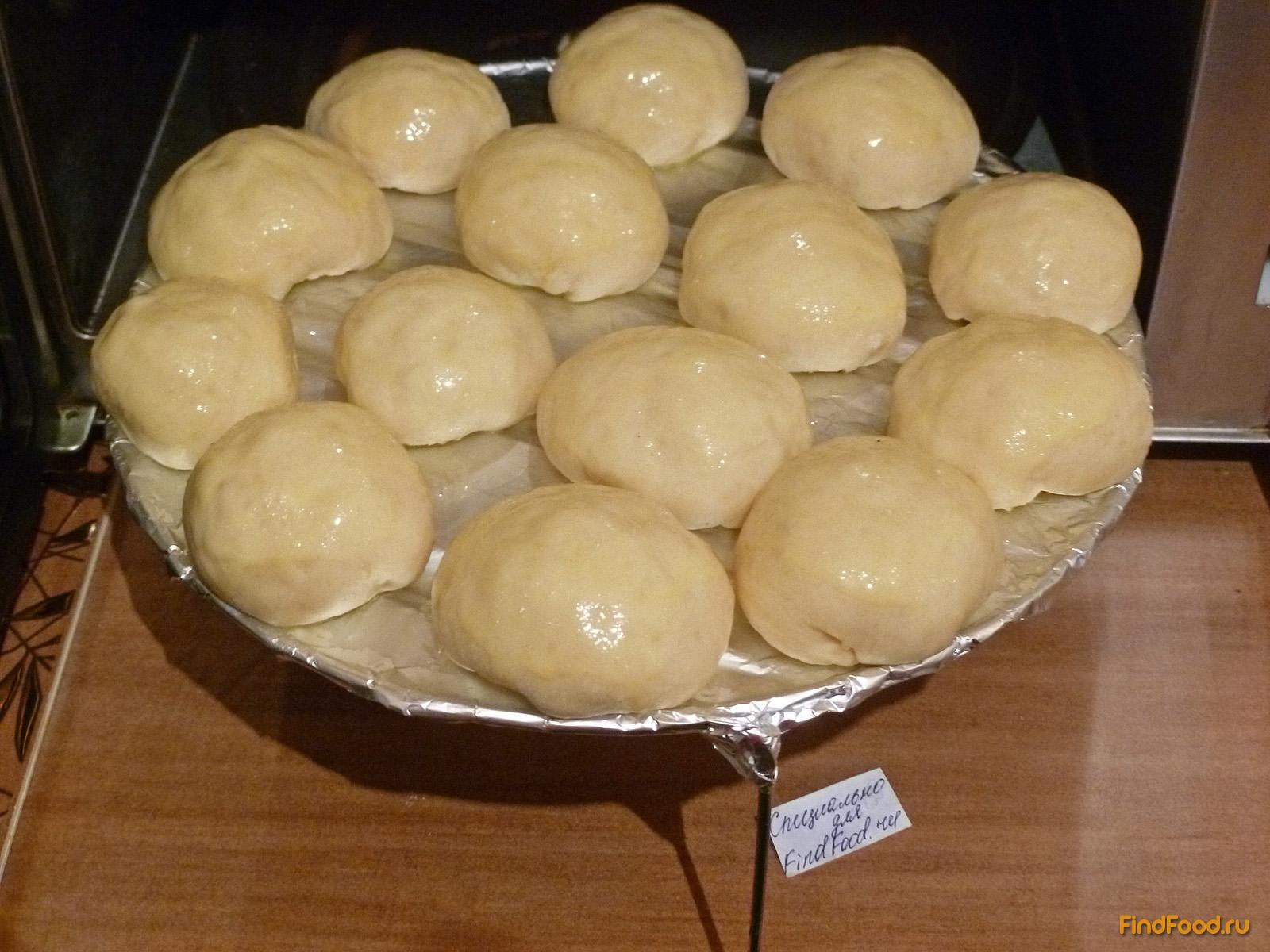 Дрожжевые пирожки с тушеной капустой рецепт с фото 14-го шага 