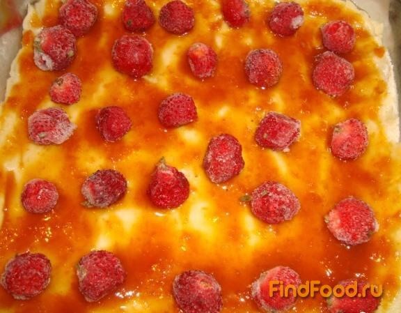 Пирог с арбикосами и клубникой рецепт с фото 4-го шага 