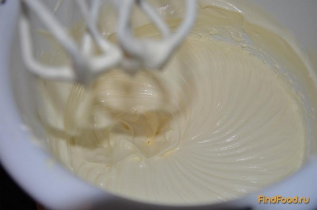 Торт Медовый со сметанно сливочным кремом рецепт с фото 2-го шага 