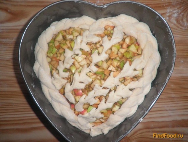 Пирог с яблоками Сердце рецепт с фото 15-го шага 