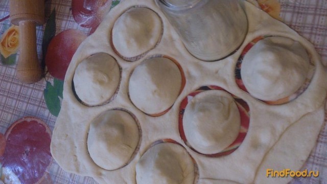 Мини пирожки с картофельным пюре рецепт с фото 4-го шага 