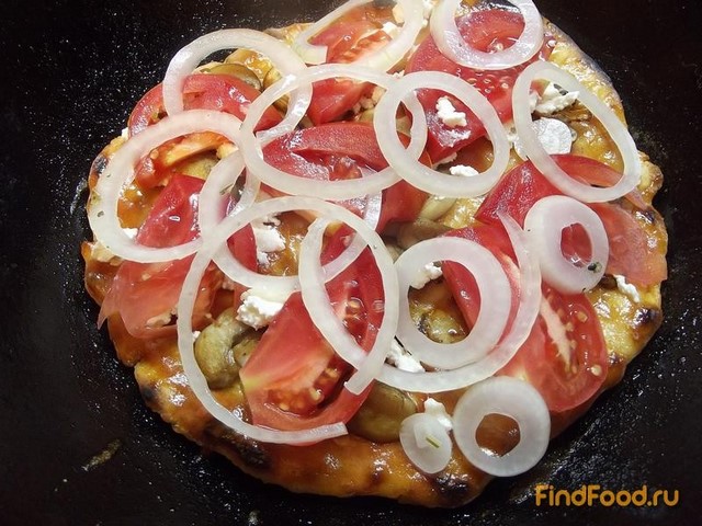 Грибная пицца с яйцом рецепт с фото 4-го шага 