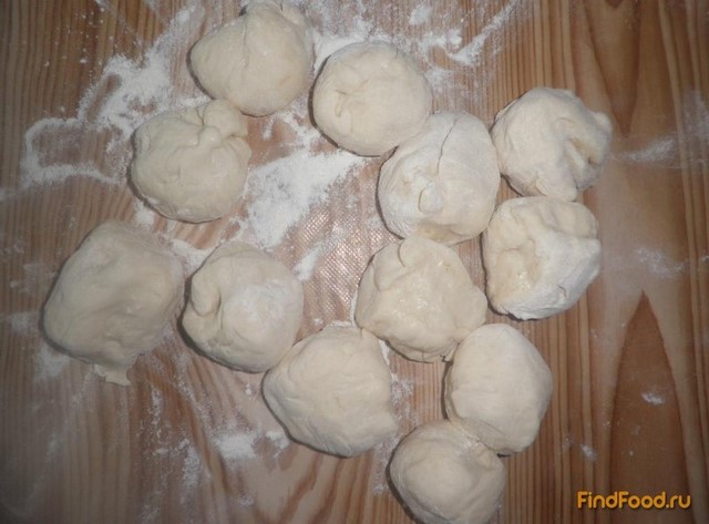 Жареные пирожки с горохом рецепт с фото 4-го шага 