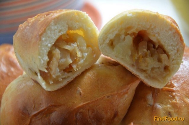 Пирожки дрожжевые с капустно-картофельной начинкой рецепт с фото 5-го шага 