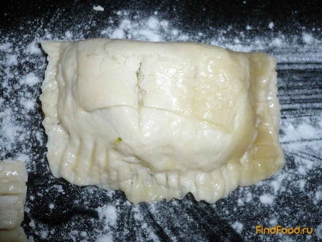 Слоеные пирожки с брокколи рецепт с фото 9-го шага 