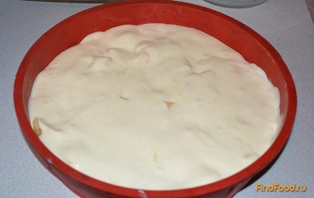 Бисквитная шарлотка с яблоками рецепт с фото 6-го шага 