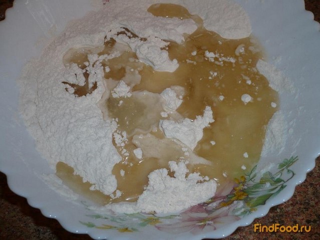 Постный песочный пирог с ягодой рецепт с фото 2-го шага 