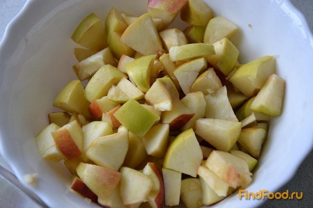 Слойки с яблоками и сахаром рецепт с фото 2-го шага 
