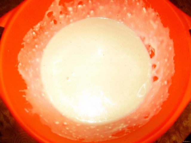 Нежные блинчики на йогурте рецепт с фото 4-го шага 