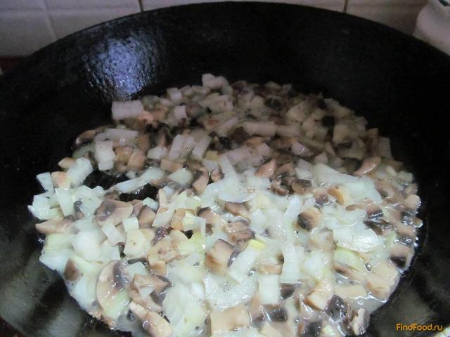Запеченный картофель с грибами под сыром рецепт с фото 5-го шага 