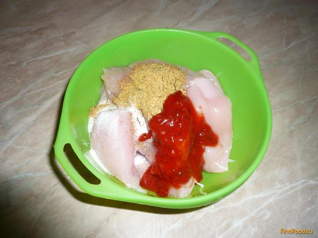 Куриная грудка с томатом и луком рецепт с фото 3-го шага 