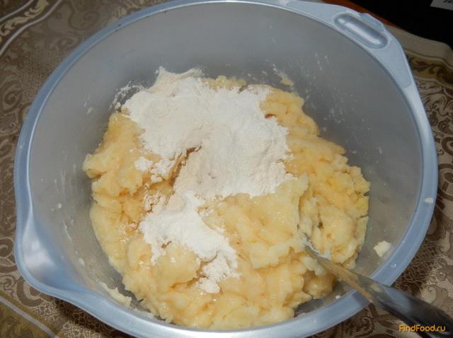 Картофельные котлеты с тушеной квашеной капустой рецепт с фото 5-го шага 