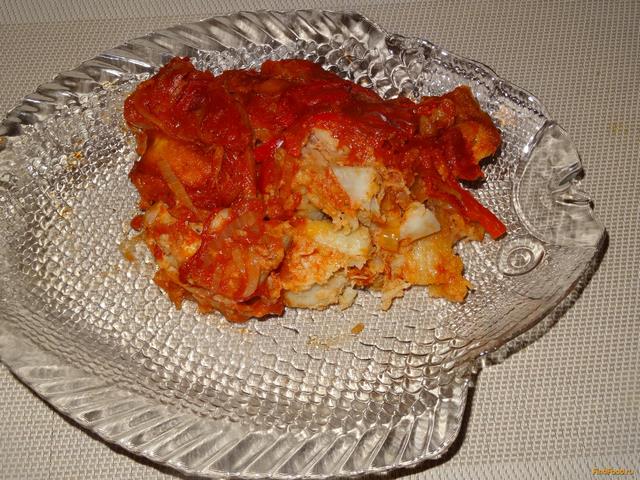 Жареная рыба с болгарским перцем в томате рецепт с фото 11-го шага 