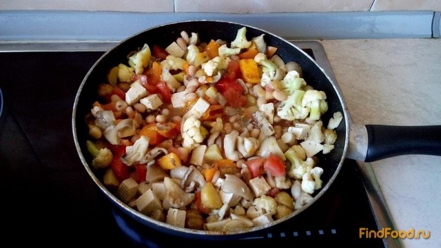 Тушеные овощи с тофу рецепт с фото 9-го шага 
