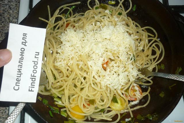 Спагетти с помидорами черри рецепт с фото 7-го шага 