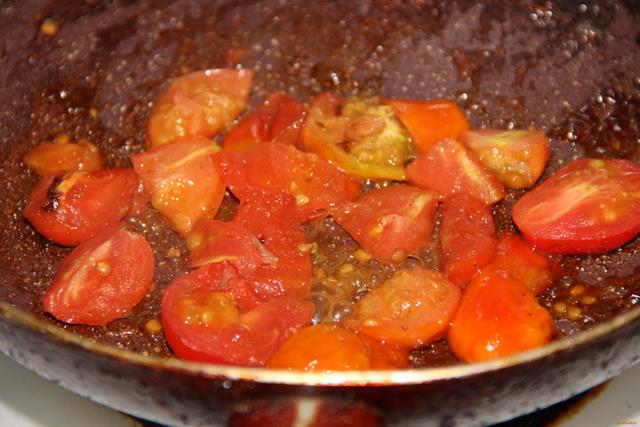 Паста с креветками и помидорами рецепт с фото 9-го шага 