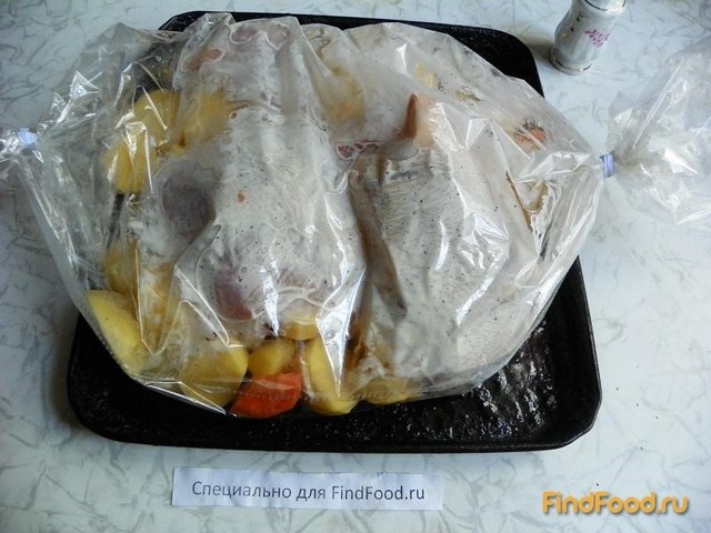 Курица с картофелем запеченная в рукаве рецепт с фото 7-го шага 