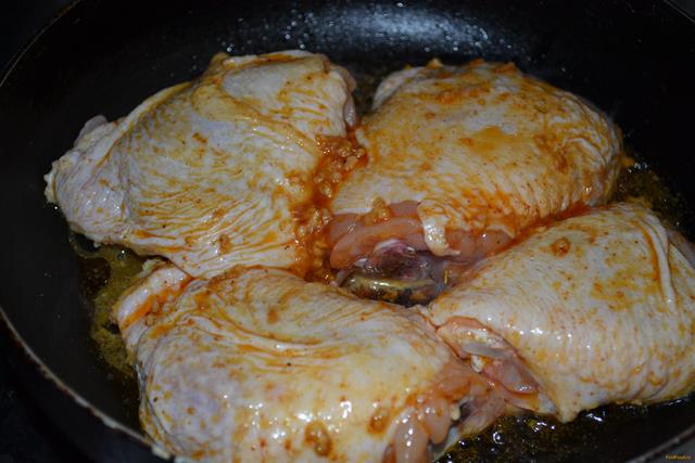 Острые куриные бедра рецепт с фото 6-го шага 