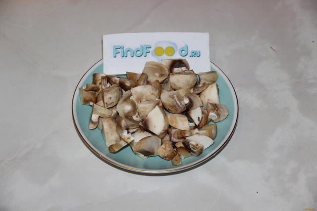 Куриные голени в сметане с грибами рецепт с фото 3-го шага