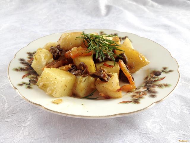 Запеченный картофель с сушеными грибами рецепт с фото 11-го шага 