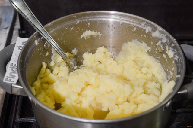 Картофельные зразы с сыром рецепт с фото 6-го шага 
