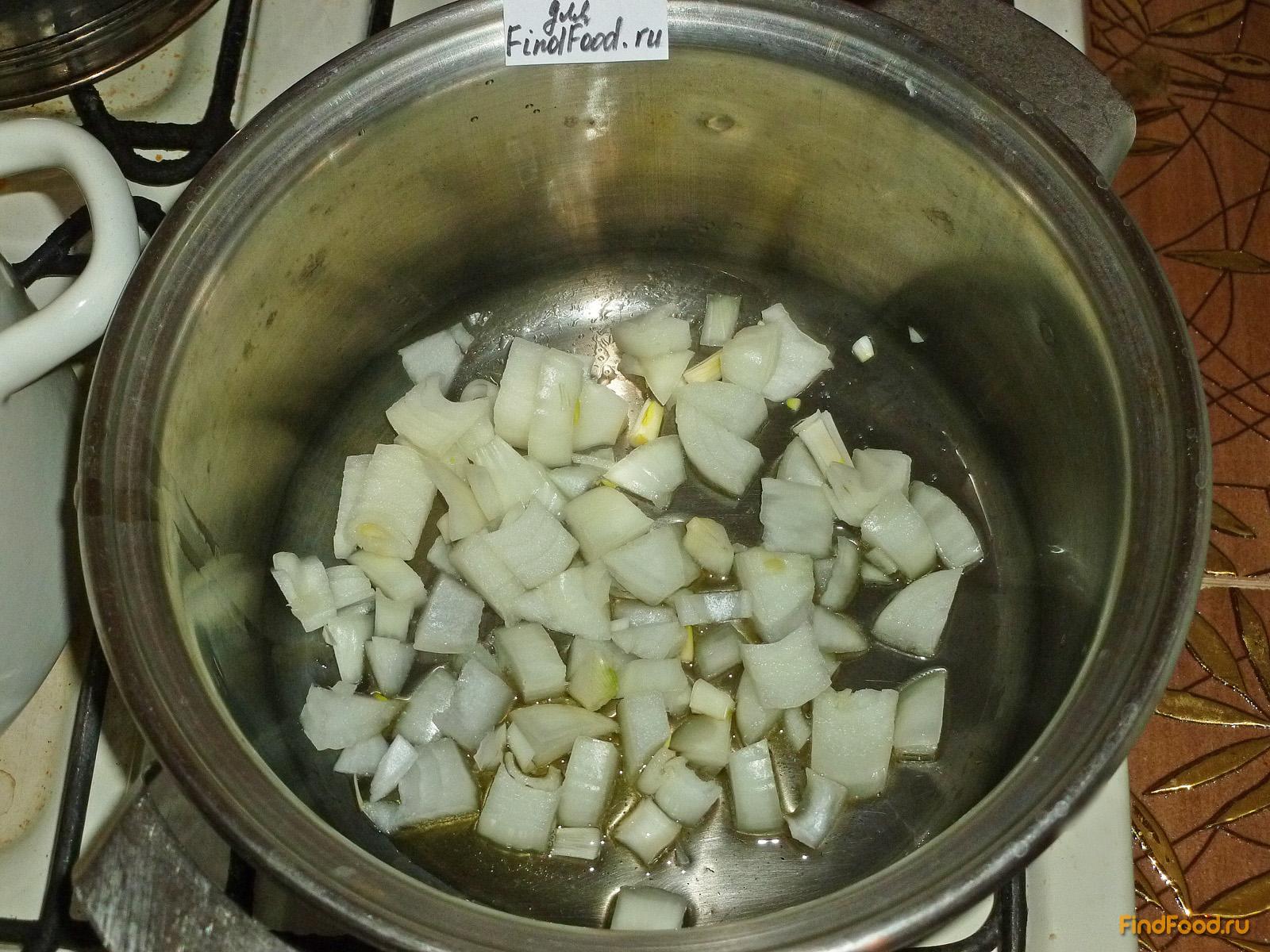 Постная капуста с грибами и солеными огурцами рецепт с фото 3-го шага 