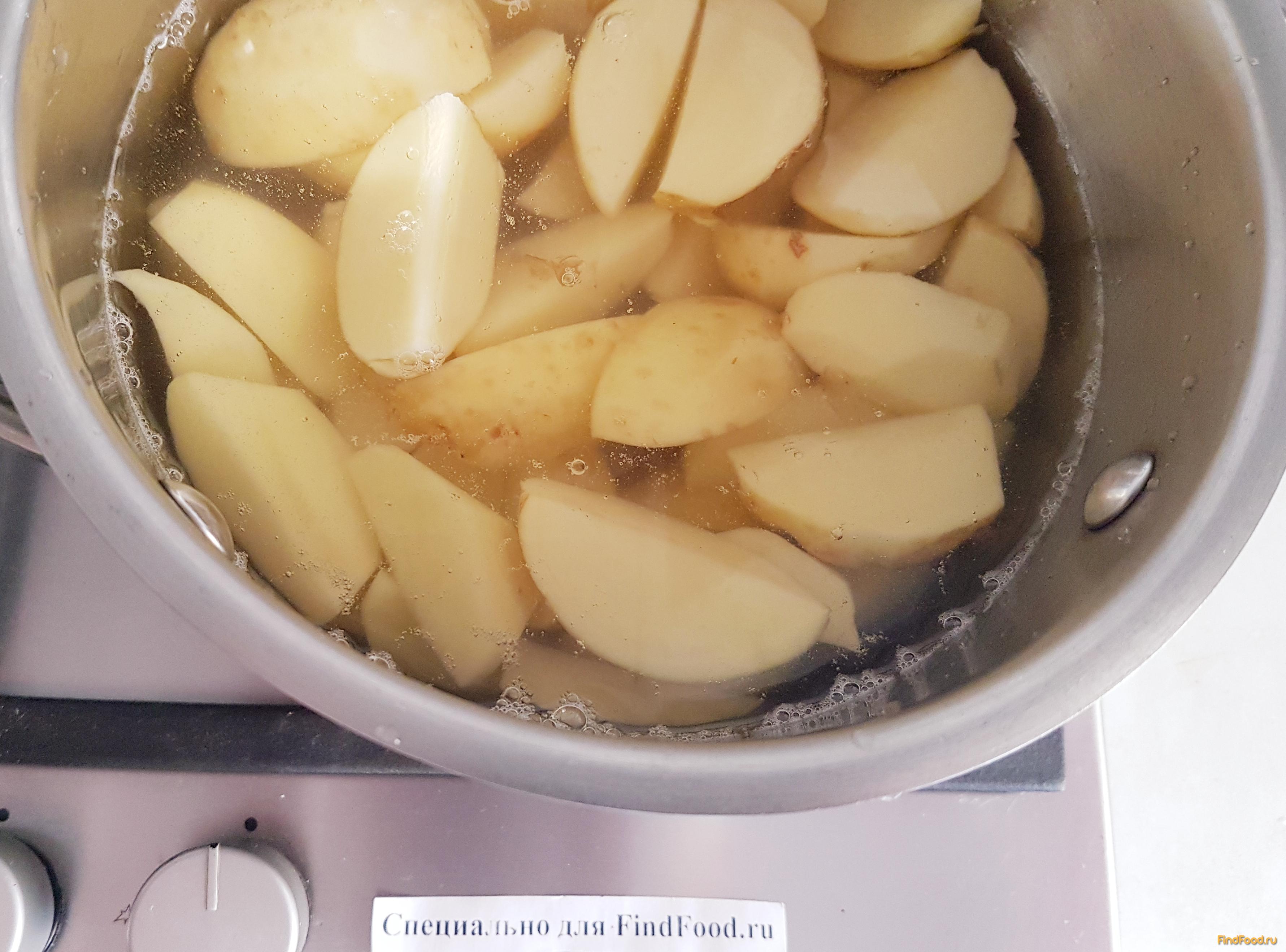 Молодой картофель с зеленью и сливками рецепт с фото 2-го шага 