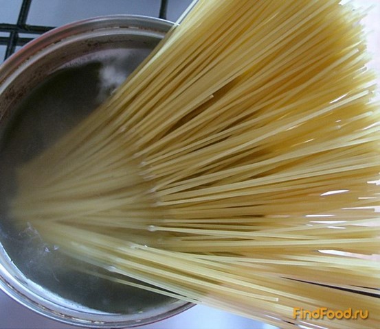 Спагетти с горбушей рецепт с фото 3-го шага 