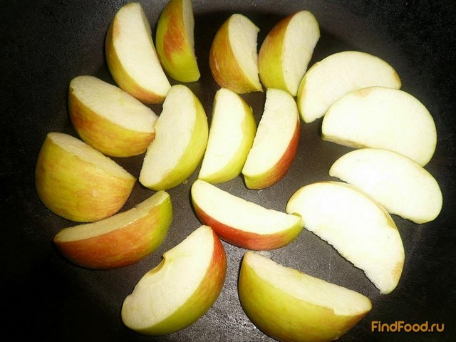 Куриные бедрышки с яблоками рецепт с фото 2-го шага 