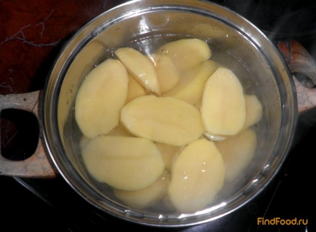 Картофельное пюре со сметаной и зеленью рецепт с фото 2-го шага 