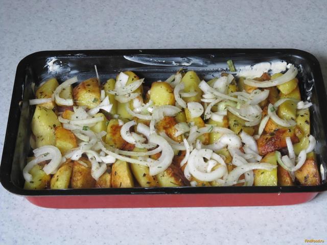 Картофель запеченный в духовке рецепт с фото 8-го шага 