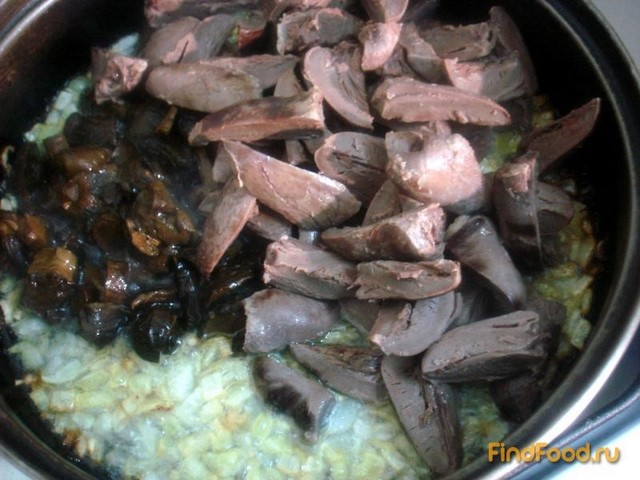 Индюшачье сердце с грибами в сметанном соусе рецепт с фото 6-го шага 