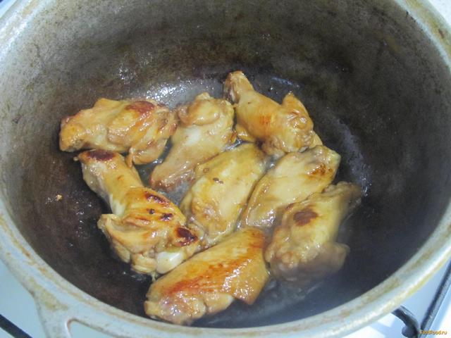 Куриные крылышки в медовом соусе рецепт с фото 5-го шага 