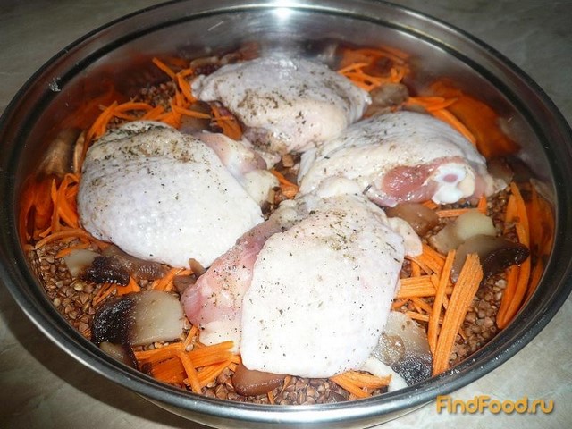 Куриные бедра запечённые с гречневой кашей рецепт с фото 6-го шага 