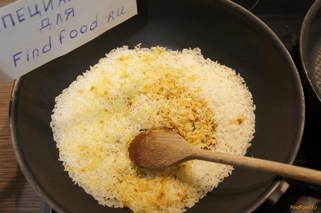 Рис карри с горошком и креветками рецепт с фото 2-го шага 