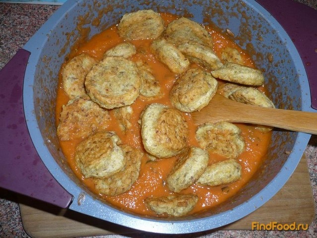 Постные чечевичные котлетки в томатном соусе рецепт с фото 10-го шага 