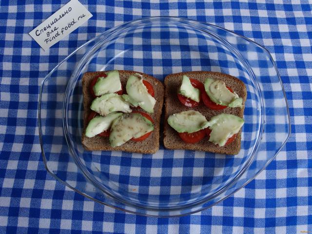 Горячие бутерброды с авокадо и помидорами черри рецепт с фото 6-го шага 