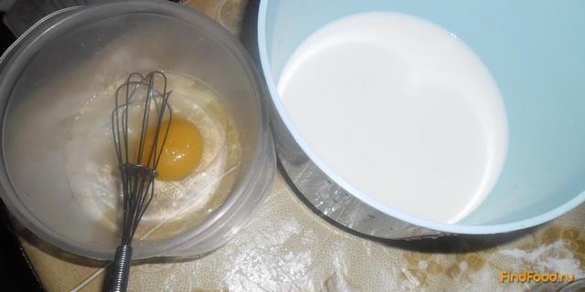 Блины на молоке с сахарной пудрой рецепт с фото 1-го шага 
